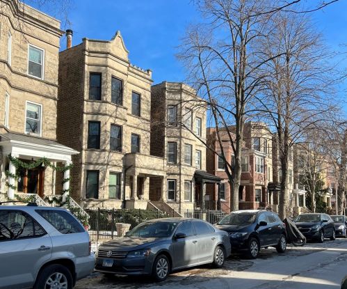 1334 Cornelia Ave, Chicago IL 60618-6035 exterior