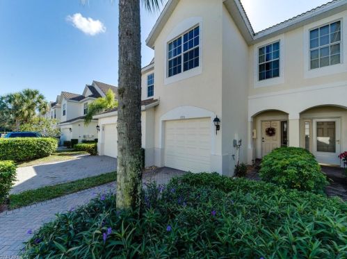 775 Hampton Cir, Naples, FL 34105-4826