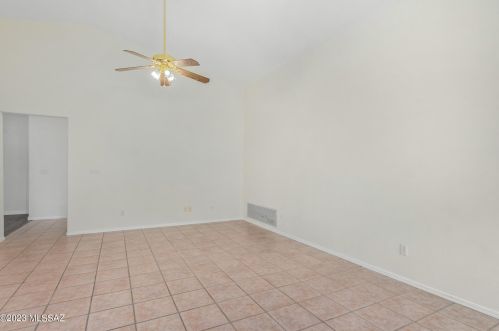 9593 Paseo Juan Tabo, Tucson AZ  85747-5007 exterior