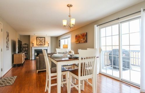 25 Gates Ave, Springfield MA 01118-2302 exterior