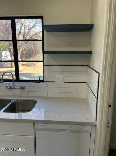 2041 16 Ave, Phoenix AZ 85021-5411 exterior