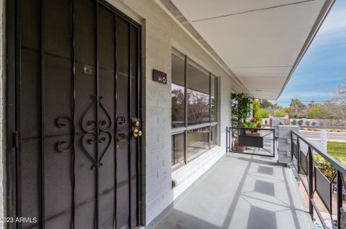 5226 20th St, Phoenix AZ 85016-3331 exterior