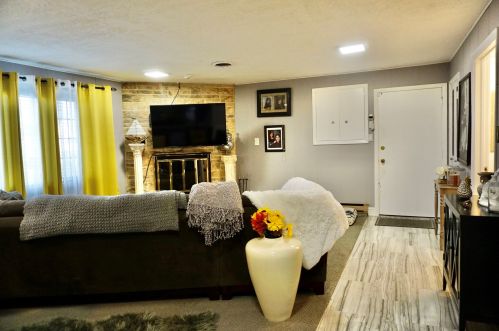 1945 74 Ct, Chicago IL 60707-3110 exterior