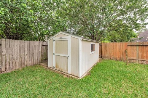 18022 Cabin Grn Ct, Humble TX 77346-3406 exterior