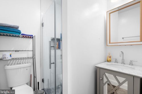 1725 Marshall St, Philadelphia PA 19120-0037 exterior