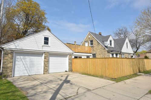 4101 39th St, Milwaukee WI  53216-1642 exterior