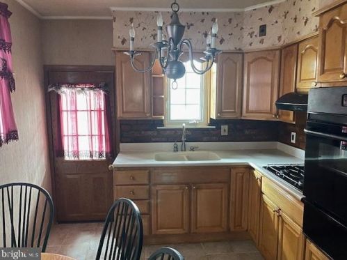 2545 Alder St, Philadelphia PA 19148-4908 exterior