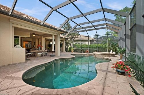5802 Hammock Is Dr, Naples FL 34119-4696 exterior
