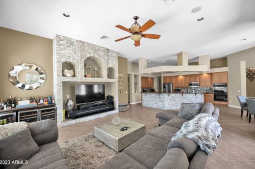 741 Buena Vis Dr, Chandler AZ 85249-8610 exterior