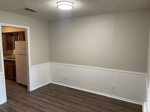 1418 7th St, Irving TX  75060-3749 exterior