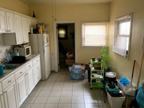 206 Amanda Ave, Pittsburgh PA 15210-2150 exterior