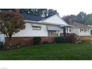 3149 Winthrop Dr, Cleveland, OH 44134-4417