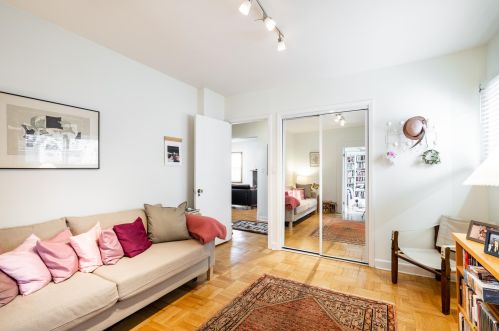 301 Carlisle Ave, Milwaukee WI 53217-4826 exterior