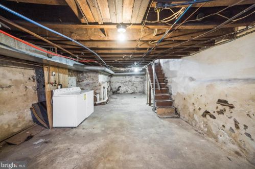 2348 Catharine St, Philadelphia PA 19146-2403 exterior