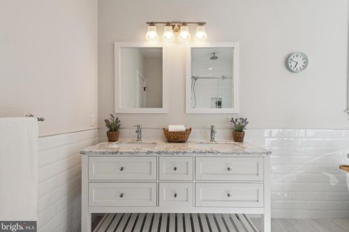 5010 Hazel Ave, Philadelphia PA  19143-1622 exterior