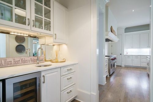 4515 Conway Dr, Atlanta GA 30327-3535 exterior