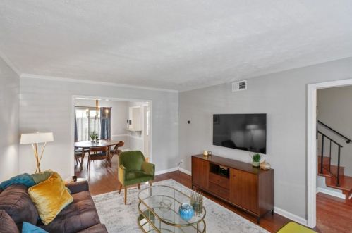 20 Iron Bound Pl, Atlanta, GA 30318-1424