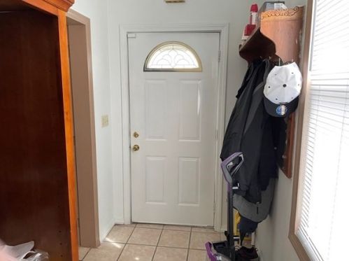 22 Loring St, Springfield MA 01105-2433 exterior