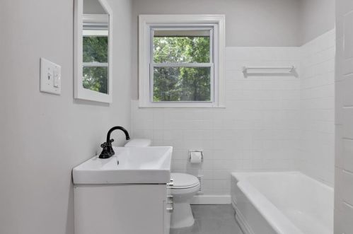 2846 Meadowview Dr, Atlanta GA  30316-4358 exterior