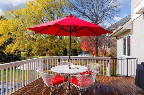 3544 Crestmoor Dr, Saint Paul MN 55125-5028 exterior