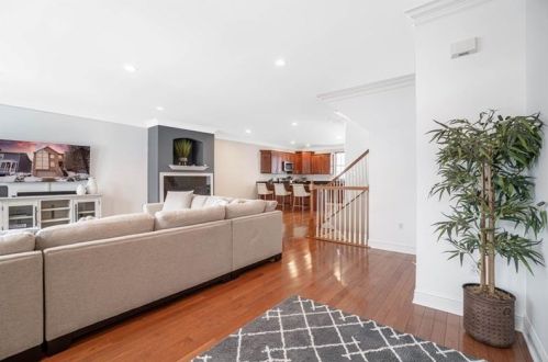 172 Plymouth St, Pittsburgh, PA 15211-1232