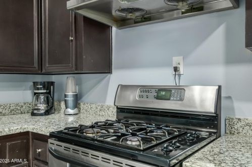 4916 Amelia Ave, Phoenix AZ  85031-2711 exterior