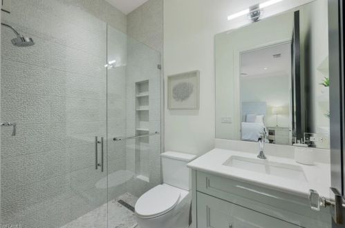 172 Cheshire Way, Naples FL 34110-4413 exterior