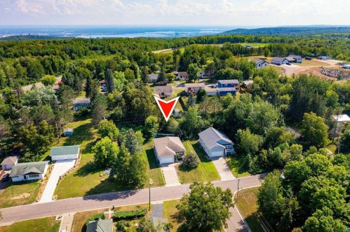 42 Quince St, Duluth MN 55811-3337 exterior