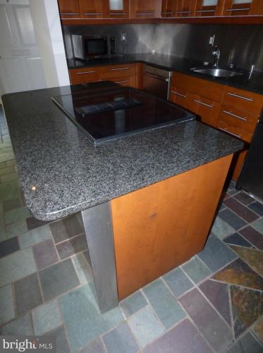 1915 New Hampshire Ave, Washington DC  20009-3309 exterior