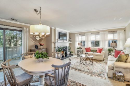 44 Rowayton Woods Dr, Norwalk, CT 06854-3932