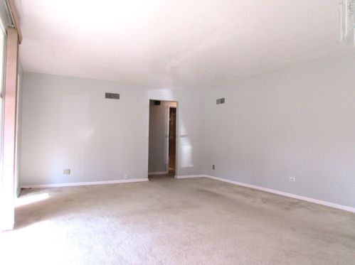 308 Stewart Ave, Waukegan IL 60085-2061 exterior