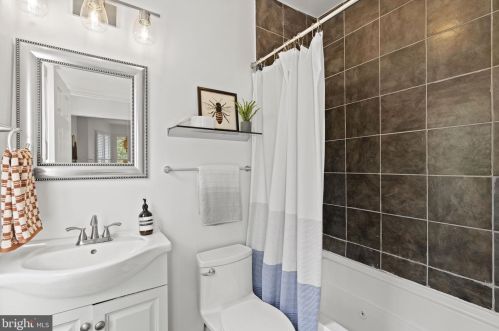 1500 1st St, Washington DC 20024-3420 exterior