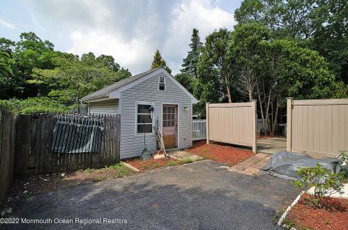 363 Constitution Dr, Lacey NJ 08731-1723 exterior