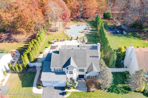 389 Meadowood Rd, Jackson Twp, NJ 08527-1182