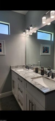 556 8 St, Naples FL 34120-3468 exterior