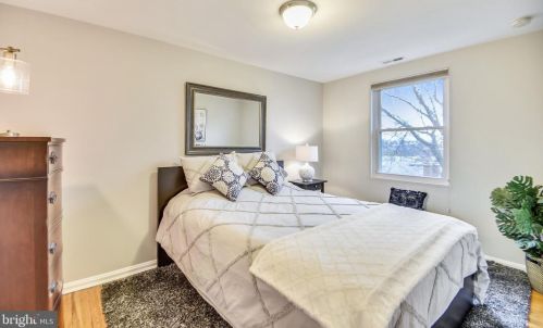 207 Burgess Ave, Alexandria VA 22305-1903 exterior