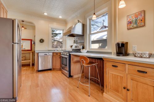 29 Fry St, Saint Paul MN 55104-3703 exterior