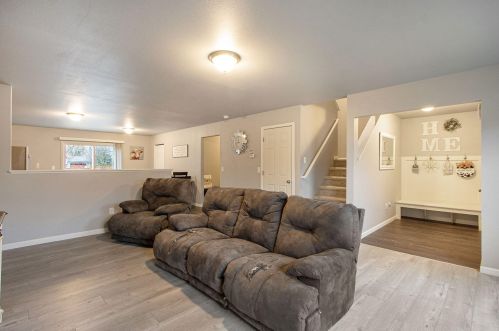 5677 Coddington Ln, Kalamazoo MI  49009-1788 exterior