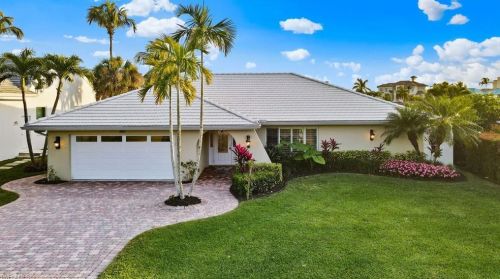 380 Conners Ave, Naples FL 34108-2126 exterior