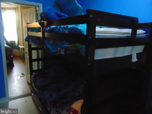 46 21 St, Camden NJ 08105-3707 exterior