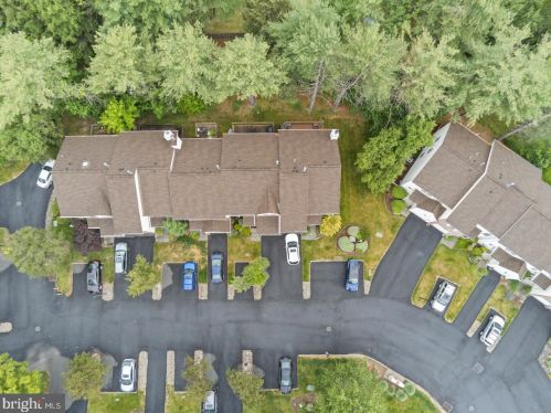 24 Revere Ct, Trenton NJ  08628-3610 exterior