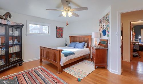 306 Blf Vw Dr, Lancaster PA 17601-4136 exterior