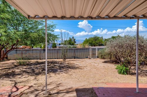 8257 Beverly St, Tucson AZ  85710-5931 exterior