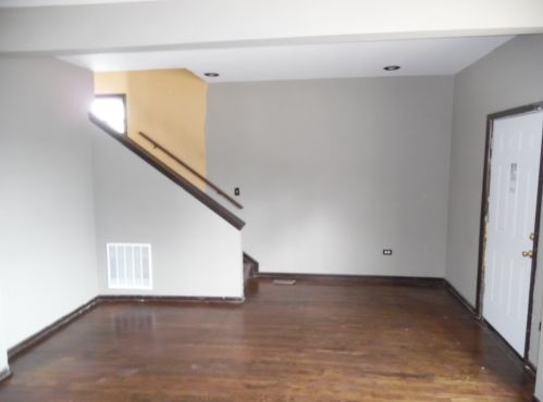 1318 6 Ave, Broadview IL 60153-2062 exterior