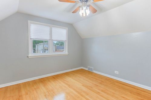 8150 Sacramento, Chicago IL 60655-2302 exterior