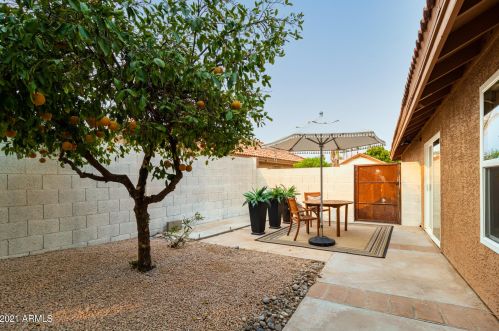 500 Aspen Dr, Chandler AZ  85226-2718 exterior