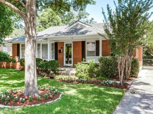 524 Classen Dr, Dallas TX  75218-1726 exterior