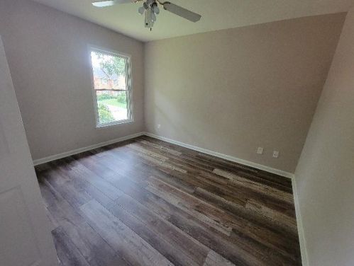 9015 Carroll Manor Dr, Atlanta GA  30350-2010 exterior