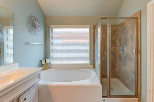 14830 Fountain Stone Ln, Humble TX 77396-2695 exterior