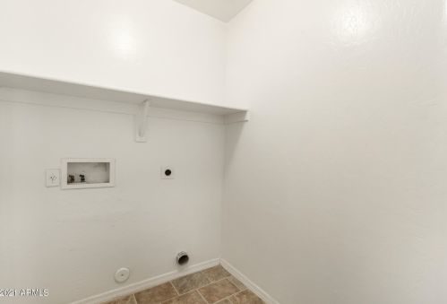 6623 18 Ln, Phoenix AZ 85041-5846 exterior